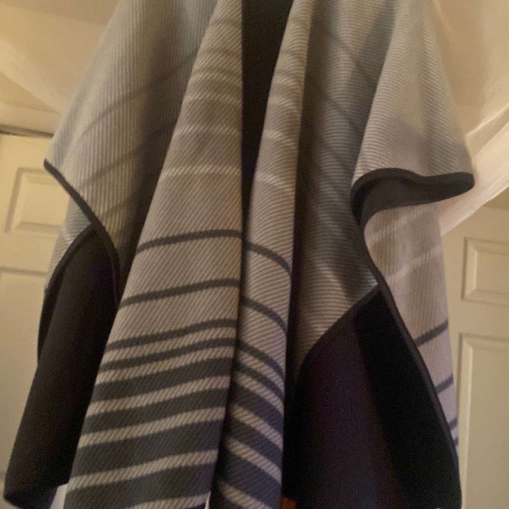 Wool light poncho jacket grey and black